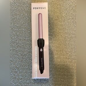 Foxy Bae Black and Rose Gold 25MM Curling Wand